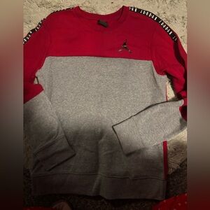 New boys pullover Jordan
